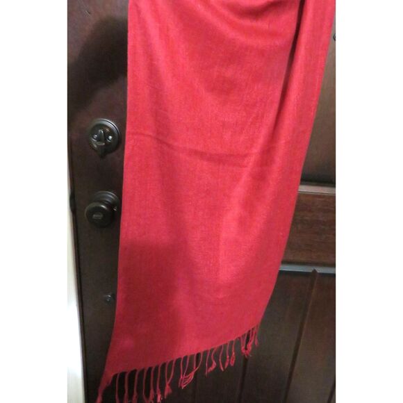 Solid Red 100% Pashmina Scarf Shawl Wrap fringe Soft 70”x28” - Picture 2 of 3